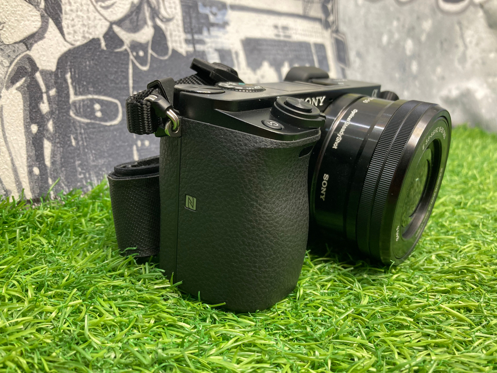 Sony A6000 kit E PZ 16-50mm OSS 20.000 кадров