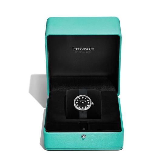 Часы Tiffany Eternity 28 MM Round в белом золоте с бриллиантами