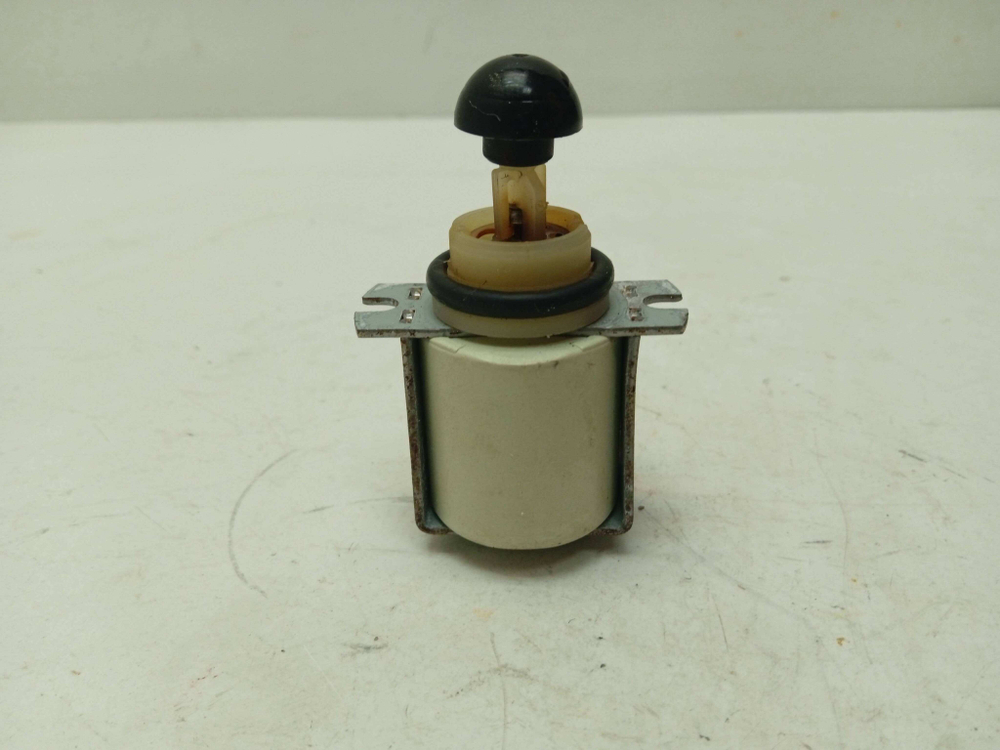 SRV55T03EU/30 ктп17 Клапан грибковый для посудомоечной машины Bosch 90915020501615 б/у