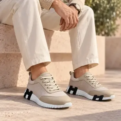LV Skate, Hermès Bouncing и лоферы Prada в одном гардеробе