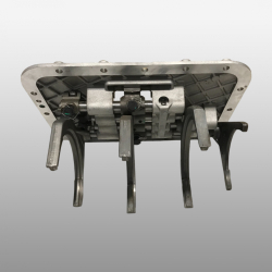 6DS180T-1702010-25 - Верхняя крышка в сборе КПП на Yutong