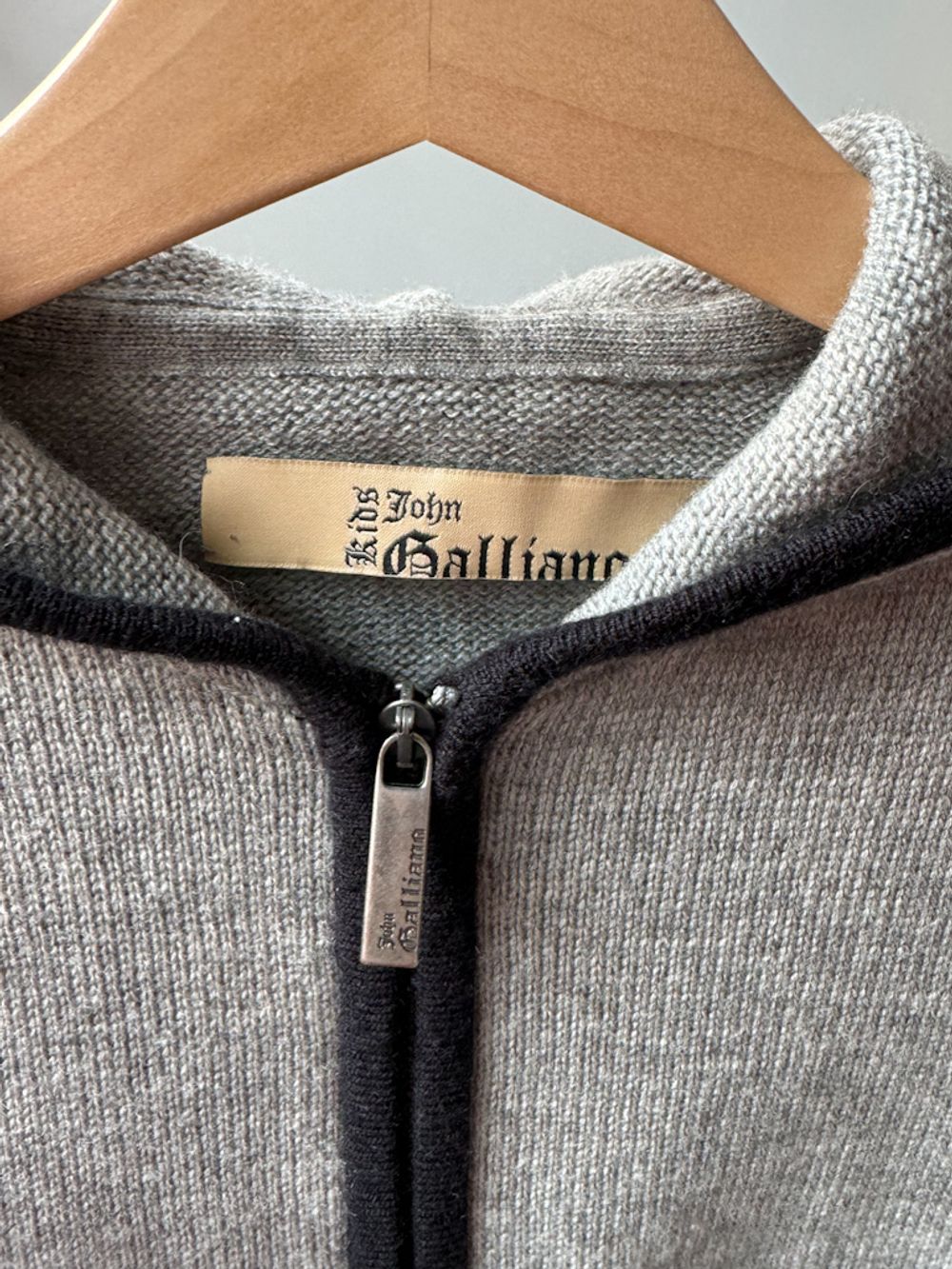 Кардиган из шерсти и кашемира John Galliano, 104
