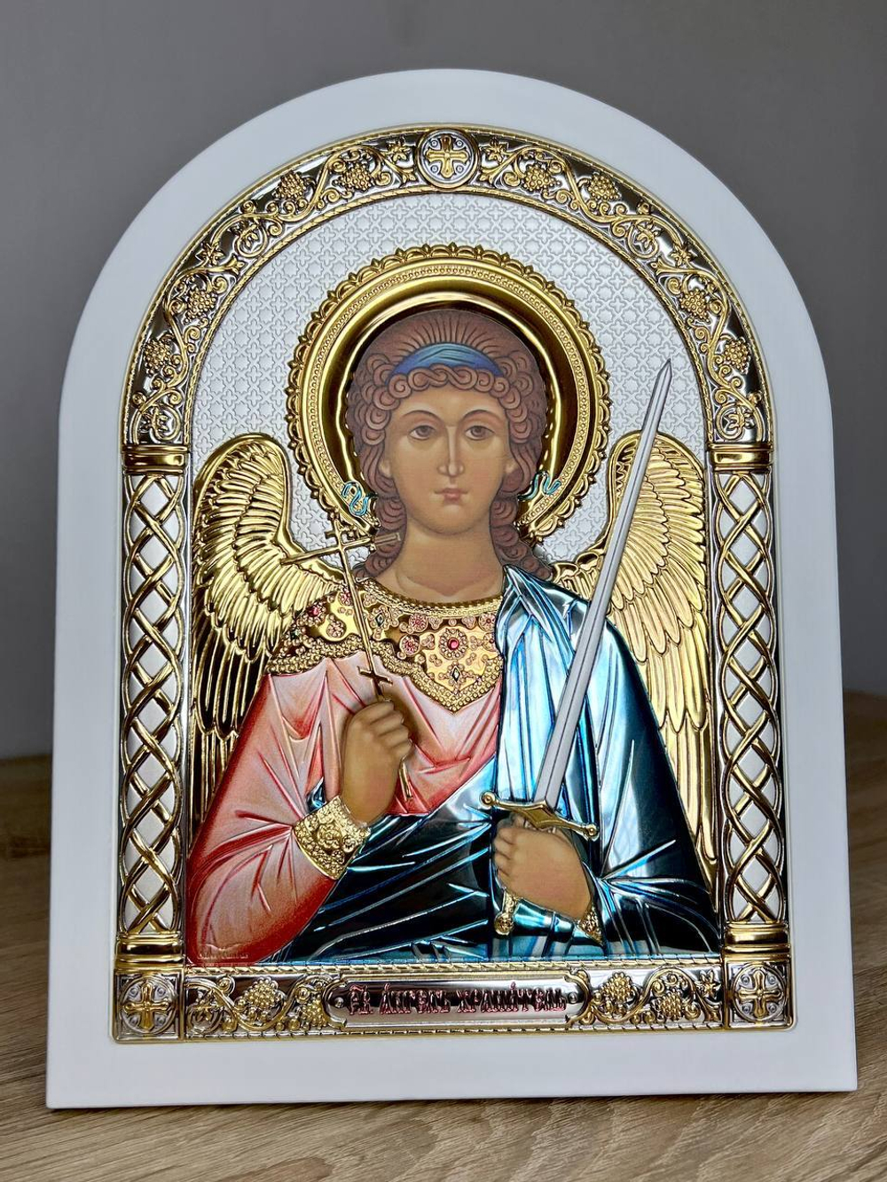 Ангел Хранитель, икона арочная, белое дерево, эмаль 206х275 — детальный вид