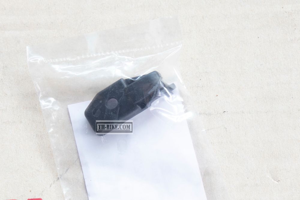 33118-K20-900. BRACKET, R. HEADLIGHT. HONDA