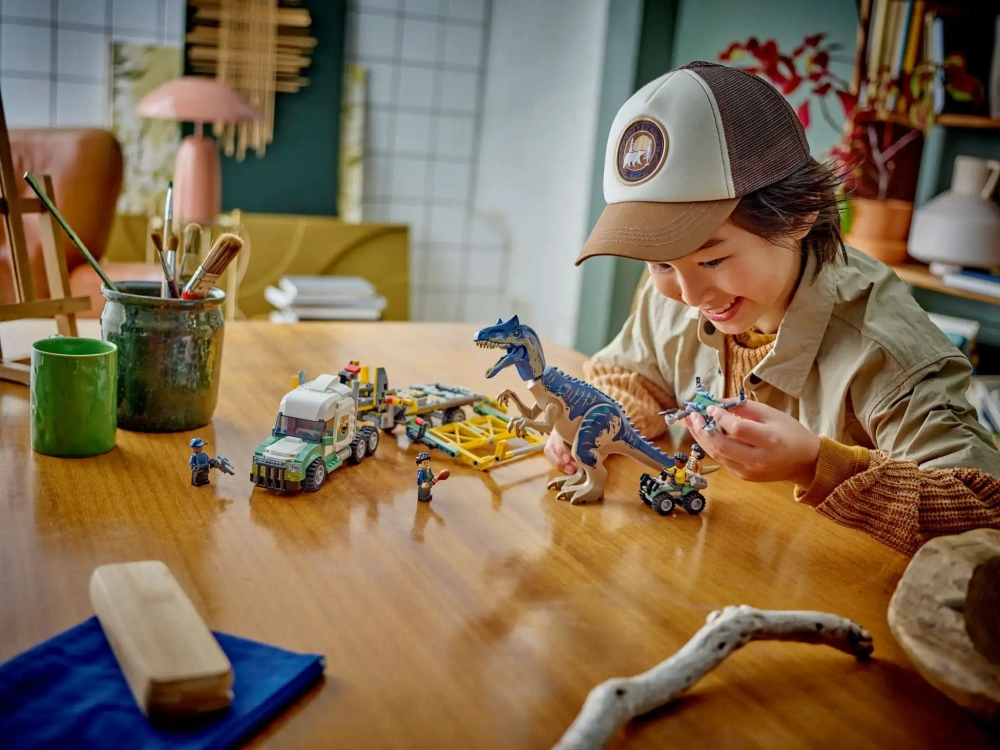 Конструктор LEGO Jurassic World 76966 Миссии динозавров: Транспортный грузовик Аллозавра