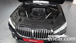 BMW 7-Series 740Li xDrive M Sport Package — 2020