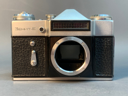 Зенит-Е + Helios 44 (№6000222), царапины