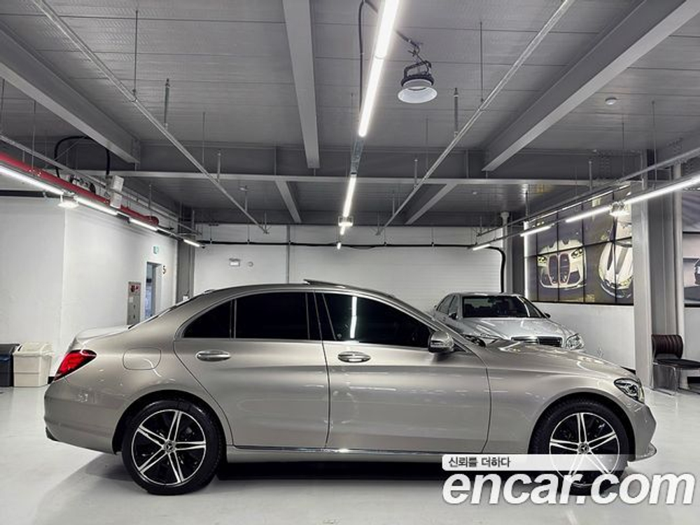 Mercedes-Benz C-Class C220 d 4MATIC Exclusive — 2019