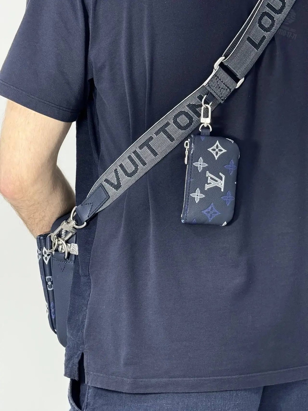 Сумка через плечо/мессенджер Louis Vuitton Trio