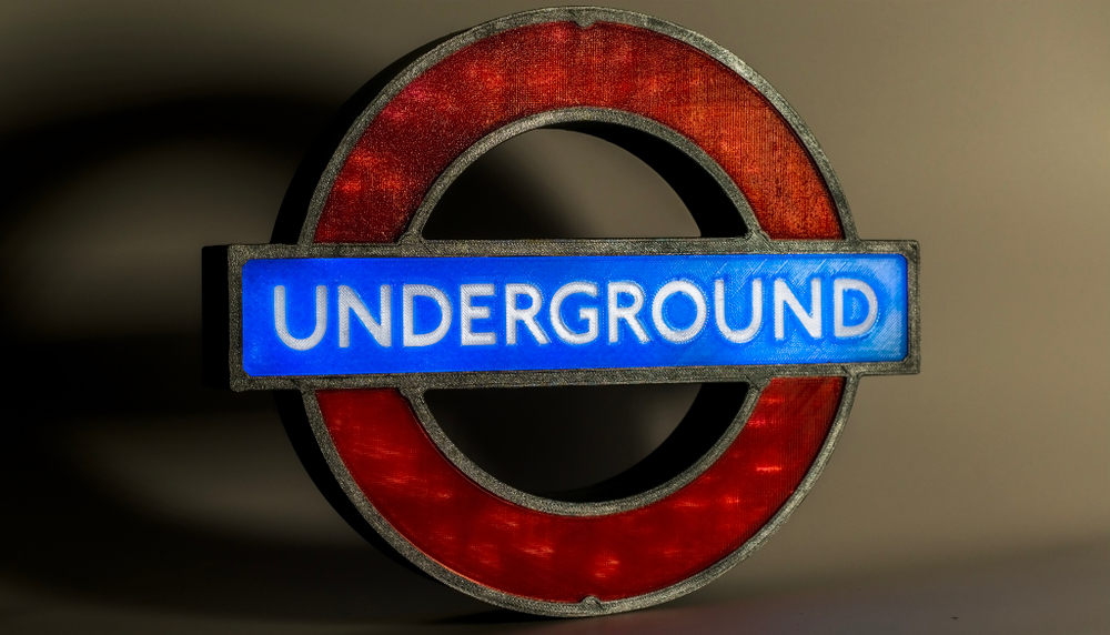Интерьерный знак лондонского метро UNDERGROUND с подсветкой