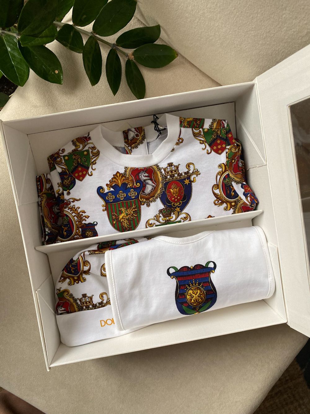Новый комплект Dolce&Gabbana, 68