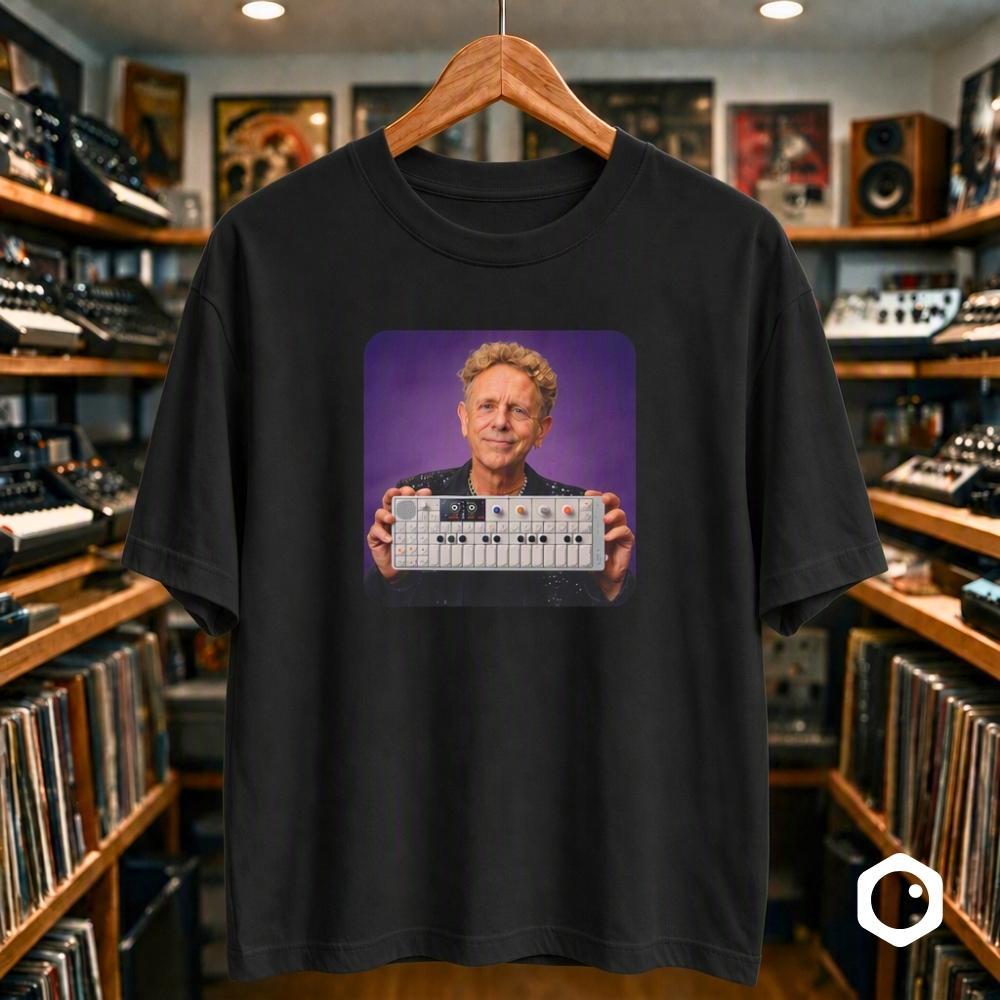 Футболка "Martin Gore Toy" (Черная)