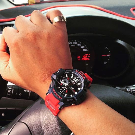 Мужские часы CASIO G-SHOCK GA-1100-2ADR