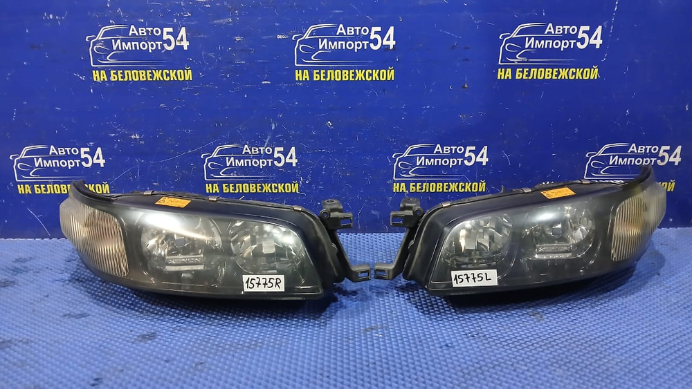 Фара передняя левая NISSAN AVENIR 2000-2005