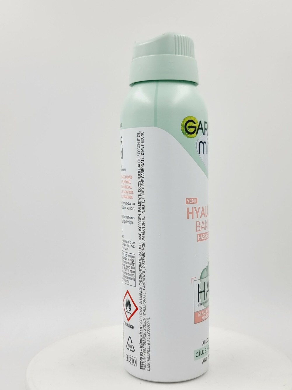 Дезодорант-спрей Garnier Mineral Hyaluronic Care 72 ч 150 мл (Франция)