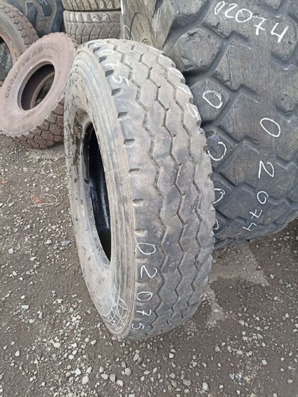 325/95R24 Michelin X WORKS шина б/у