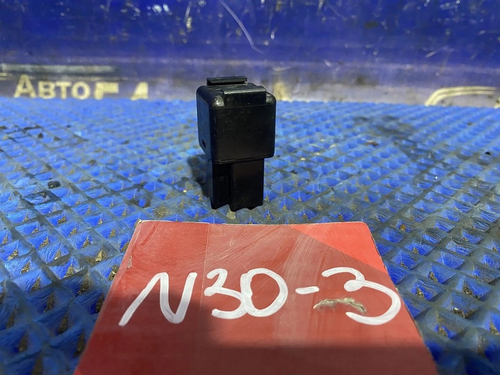 Реле поворотов NISSAN R'NESSA 2000