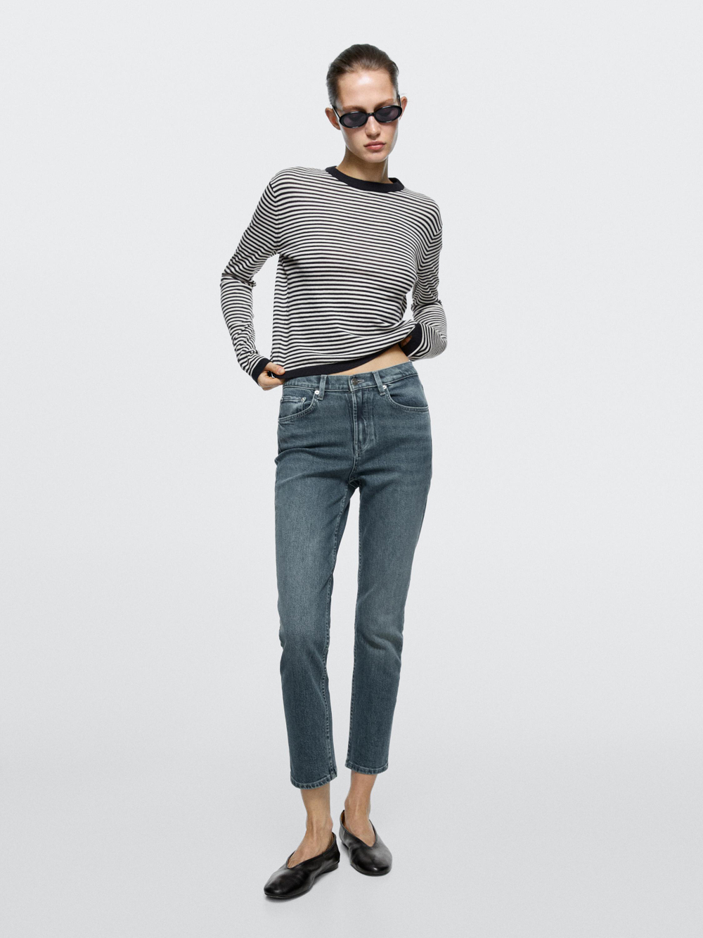 Massimo Dutti Джинсы средней посадки, укороченные, облегающего кроя, темно-синий