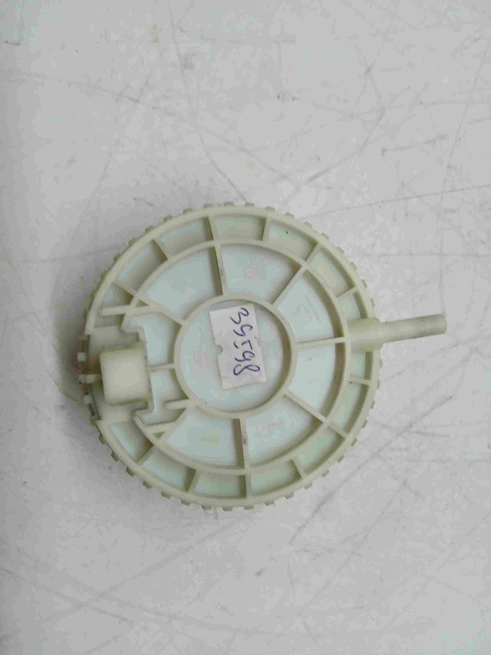 EWS1046 кт271 Датчик уровня воды для стиральной машины Electrolux EWS1046 б/у