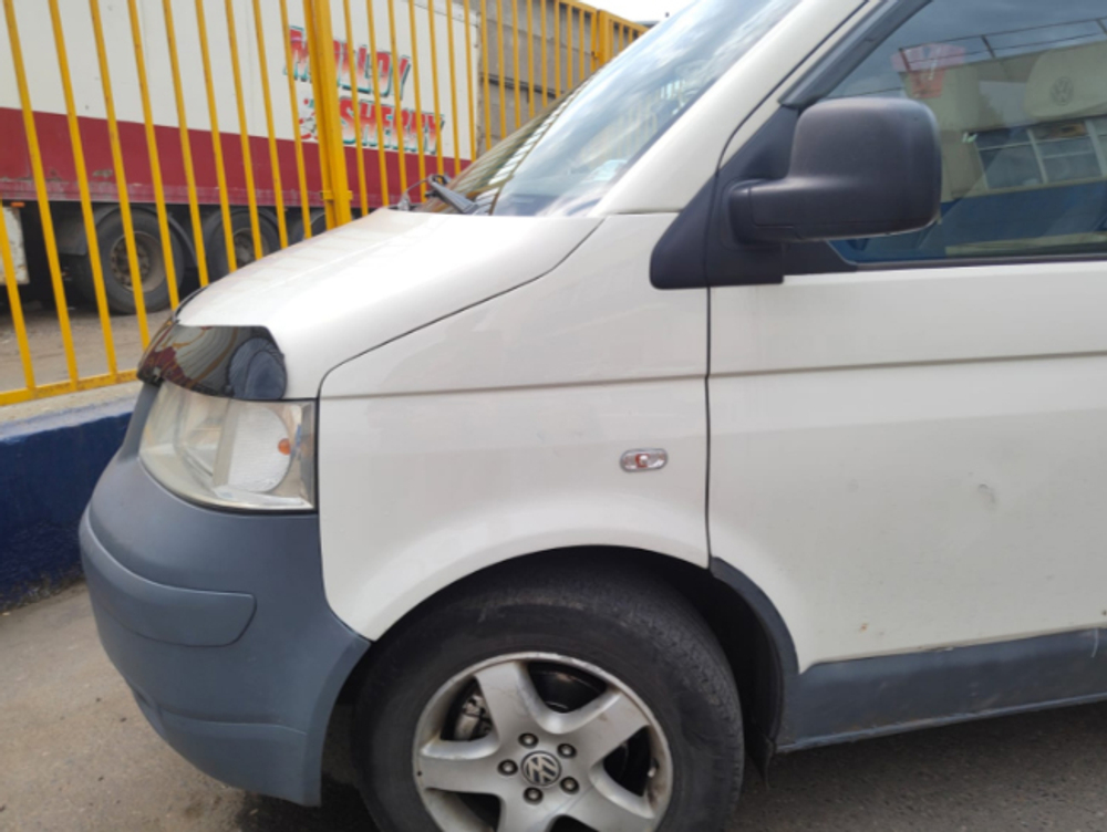 Передние крылья Volkswagen T5 2003-2015