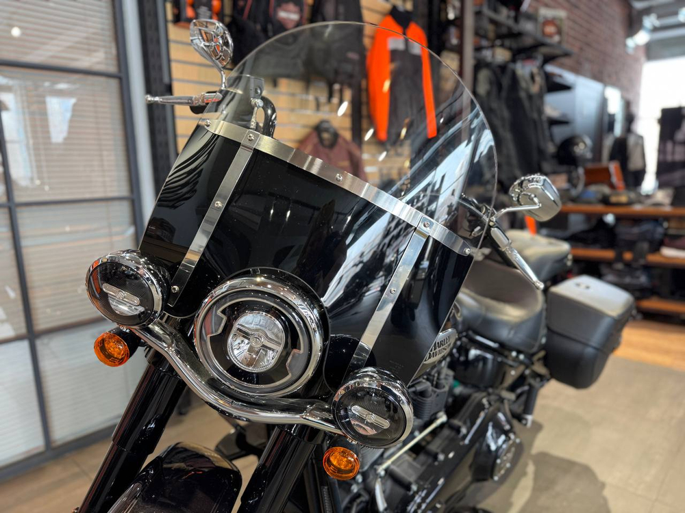 Harley-Davidson Heritage 114 Softail Black Jack Metallic (с НДС)