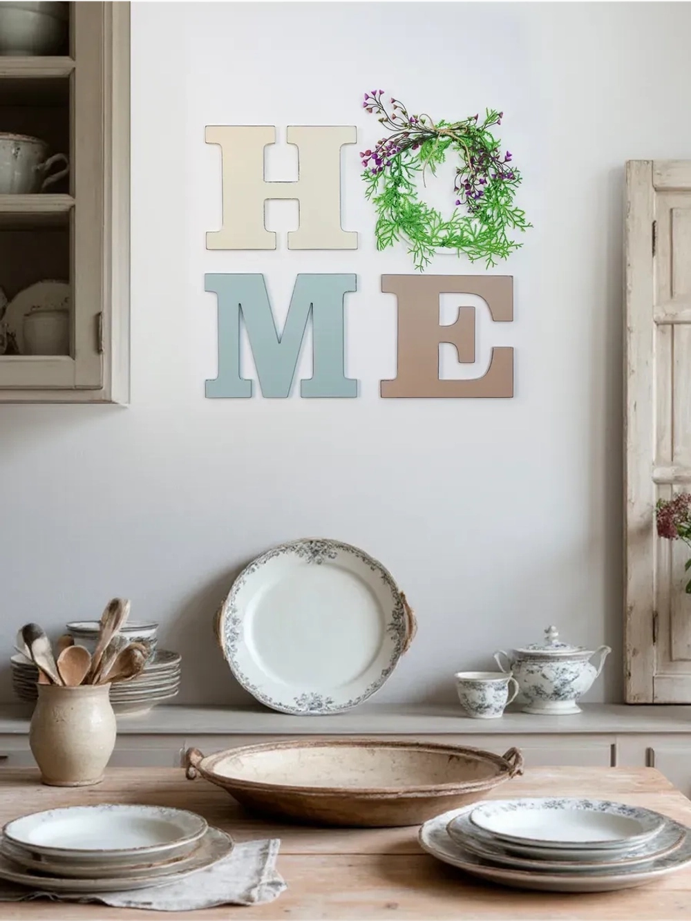 Декор на стену буквы "HOME"