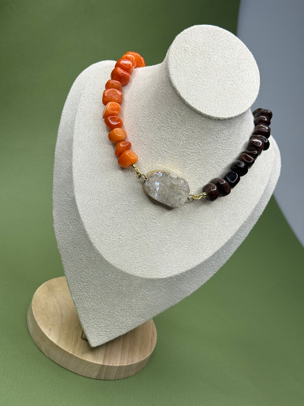 Колье AMBER DUALITY