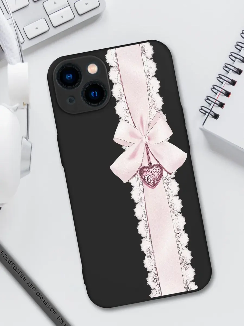 Чехол на iPhone 13 с принтом
