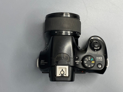 Sony Alpha A3500 Kit 18–50mm — 55 500 кадров (не заряжается через micro-USB)