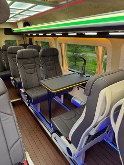 "Комплект пассажирских кресел для Mercedes-Benz Sprinter" (комплект из 10 предметов на 18 посадочных мест).