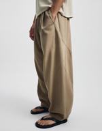 Мужские брюки barrel fit с вытачками - BERSHKA