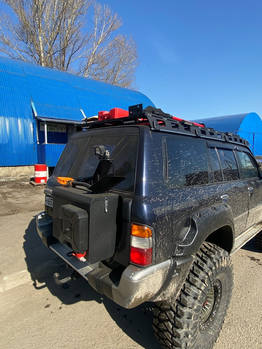 Nissan Patrol Y61