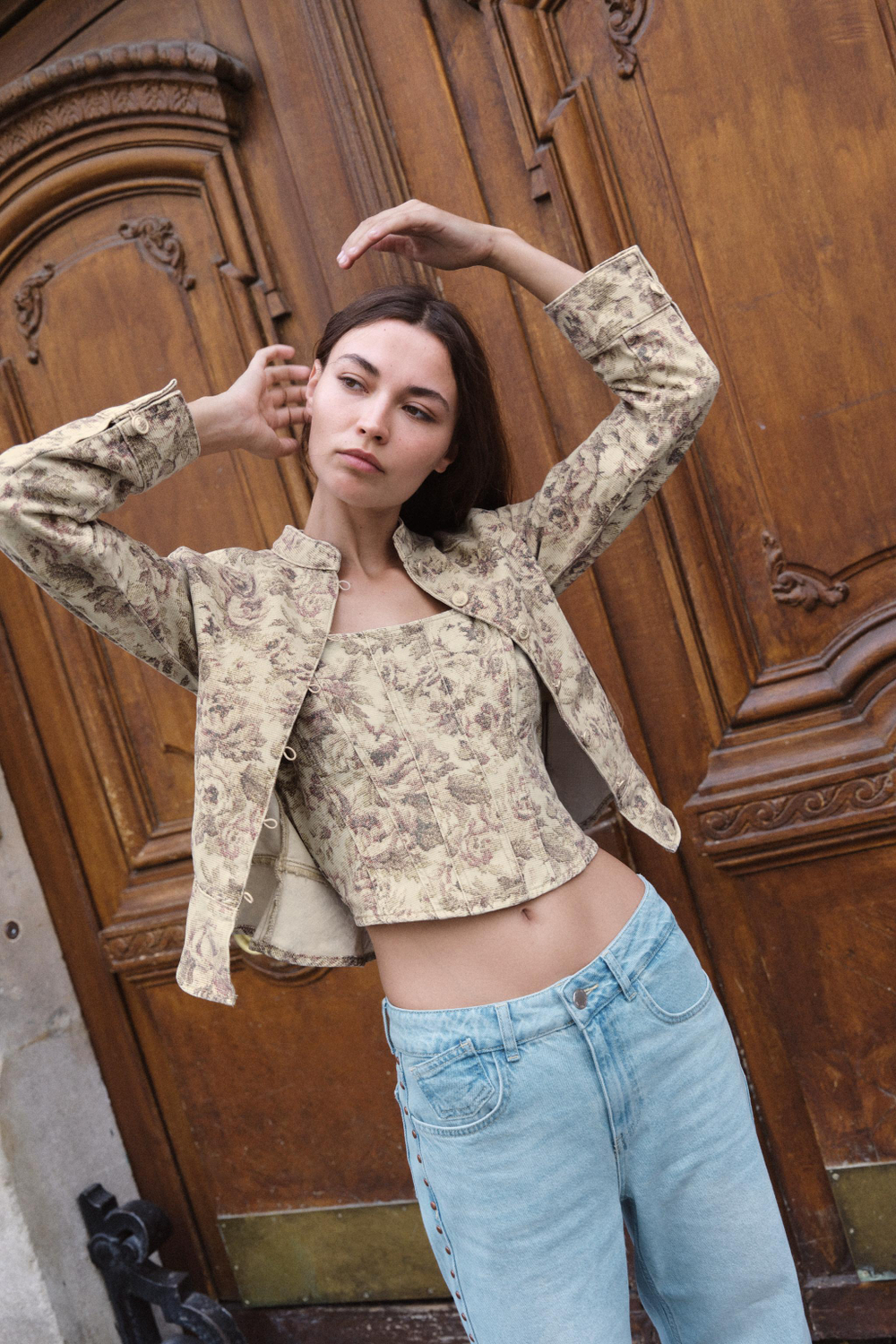 ДЖИНСОВАЯ КУРТКА Z1975 С ЦВЕТОЧНЫМ ПРИНТОМ — ZARA