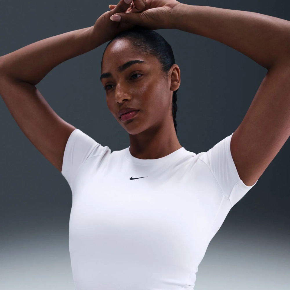 IM9638-100 Футболка тренировочная Nike One Fttd Ss Top W