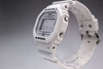 Японские наручные часы Casio G-SHOCK DW-5600MW-7E
