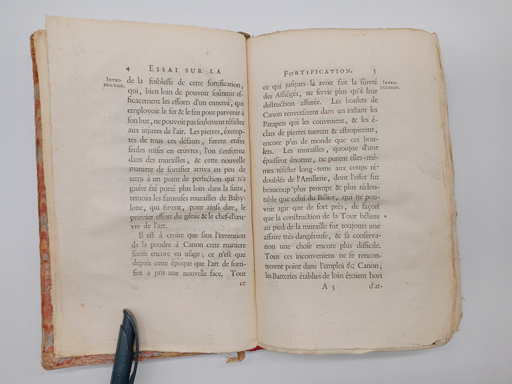 "Essai sur la fortification. Эссе об укреплении.". Henrik Horft (Генрих Горст ). 1744 г.