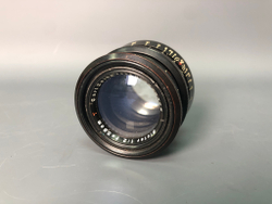 Praktica + Biometar 5,8cm 1:2, зеркало исцарапано, присутствуют пузырьки воздуха.