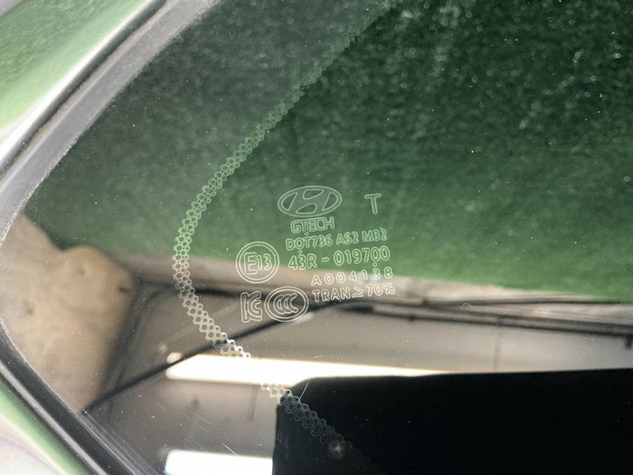 Форточка задняя правая Hyundai Santa Fe 4 TM 18-24