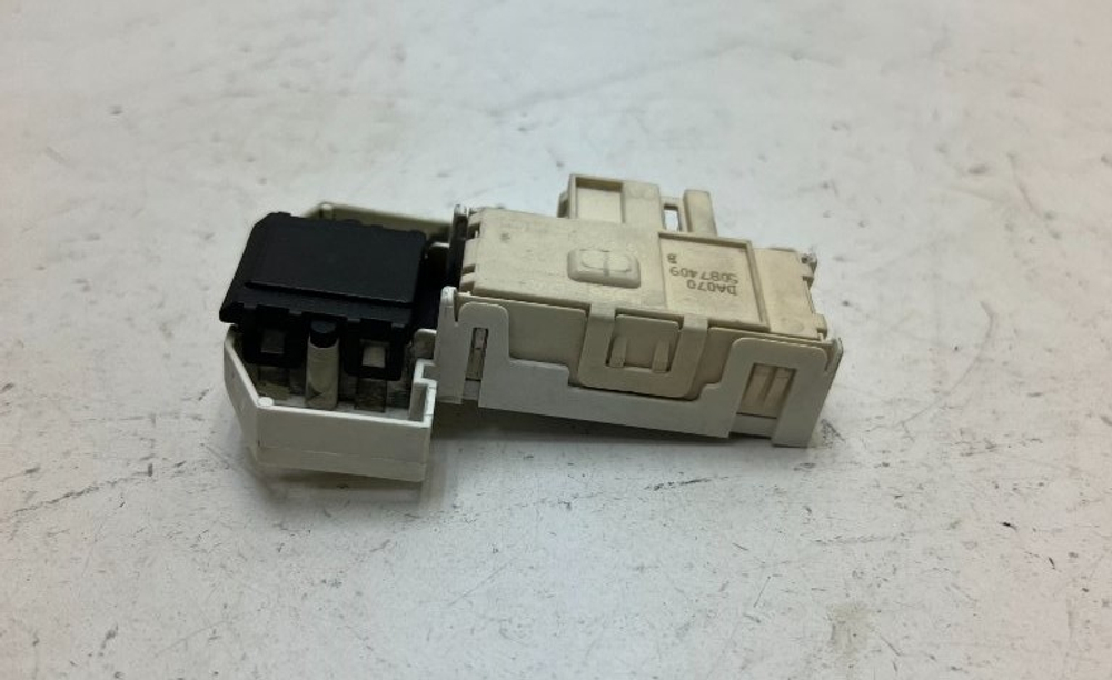 WFC2067OE кт81 Блокировка люка для стиральной машины Bosch 5420006434 б/у