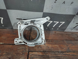 Накладка ПТФ правая Toyota Land Cruiser 200 12-15 Б/У Оригинал 5203060080