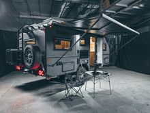 Маркиза MobileComfort M400BD 4.0 м настенная механическая, корпус чёрный, полотно тёмно-серое