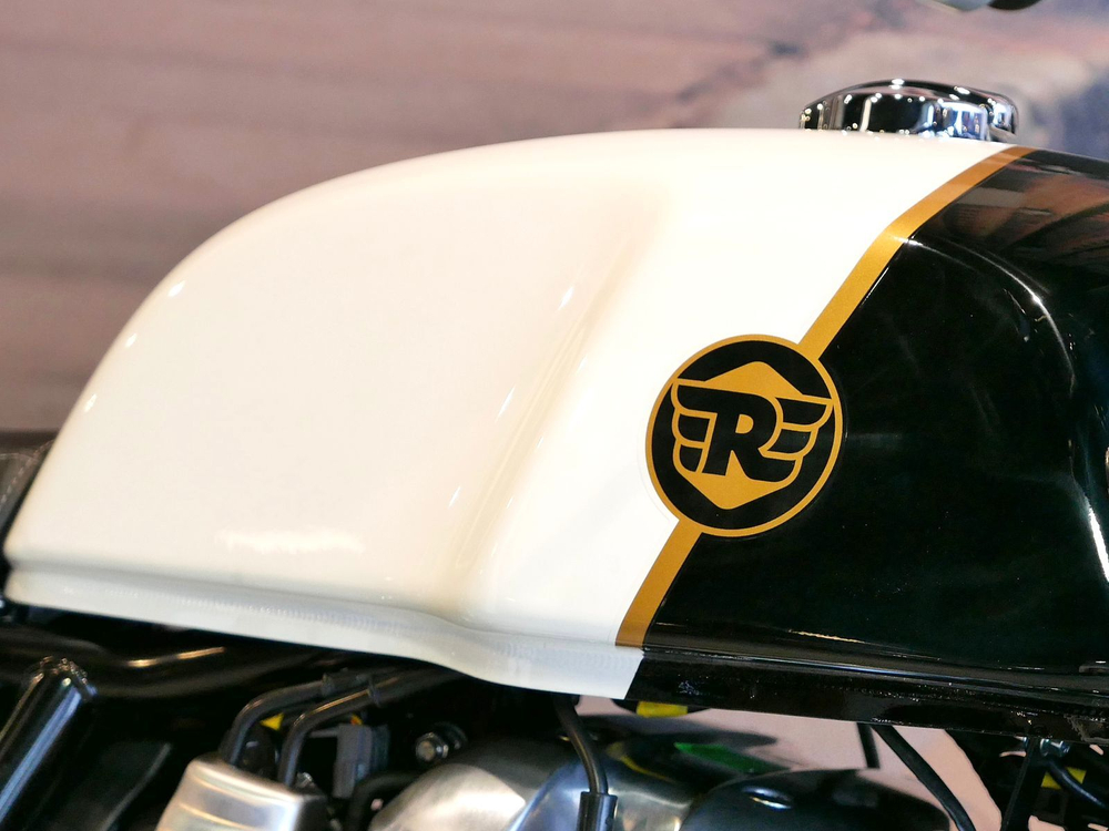 Royal Enfield Continental GT 650 Dux Deluxe (Custom / Dual tone) 2025