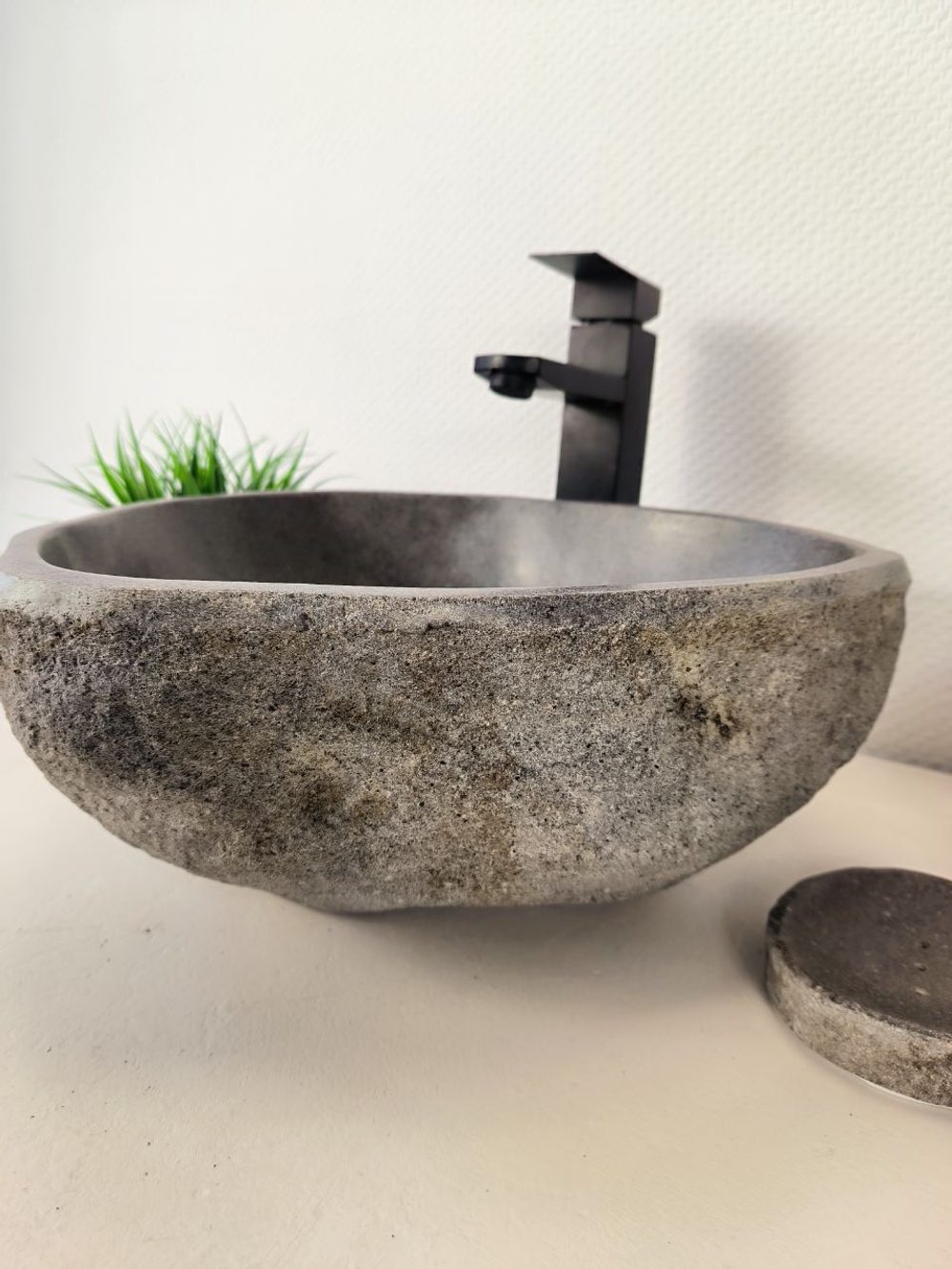 Раковина из речного камня RS-65991 39х36х16 из натурального камня