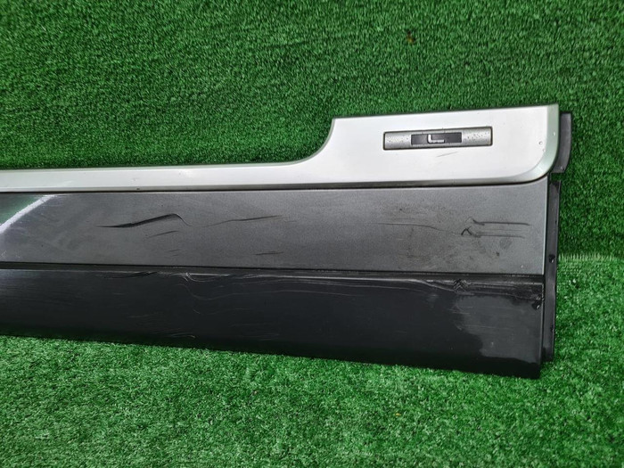 Накладка двери передняя Range Rover Vogue 4 12-22