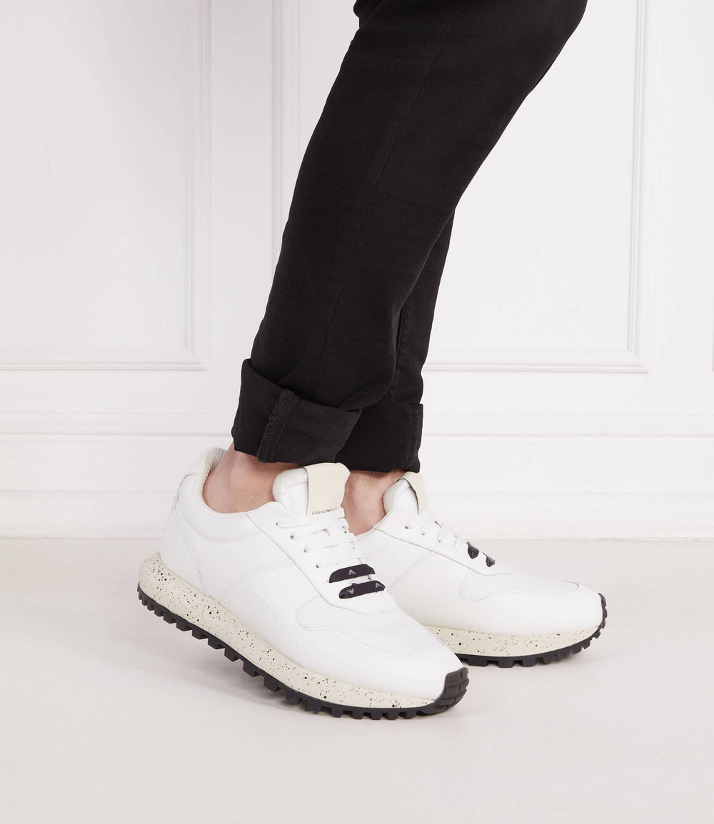 Кожаные кроссовки Emporio Armani - белый(X4X624 XN794)
