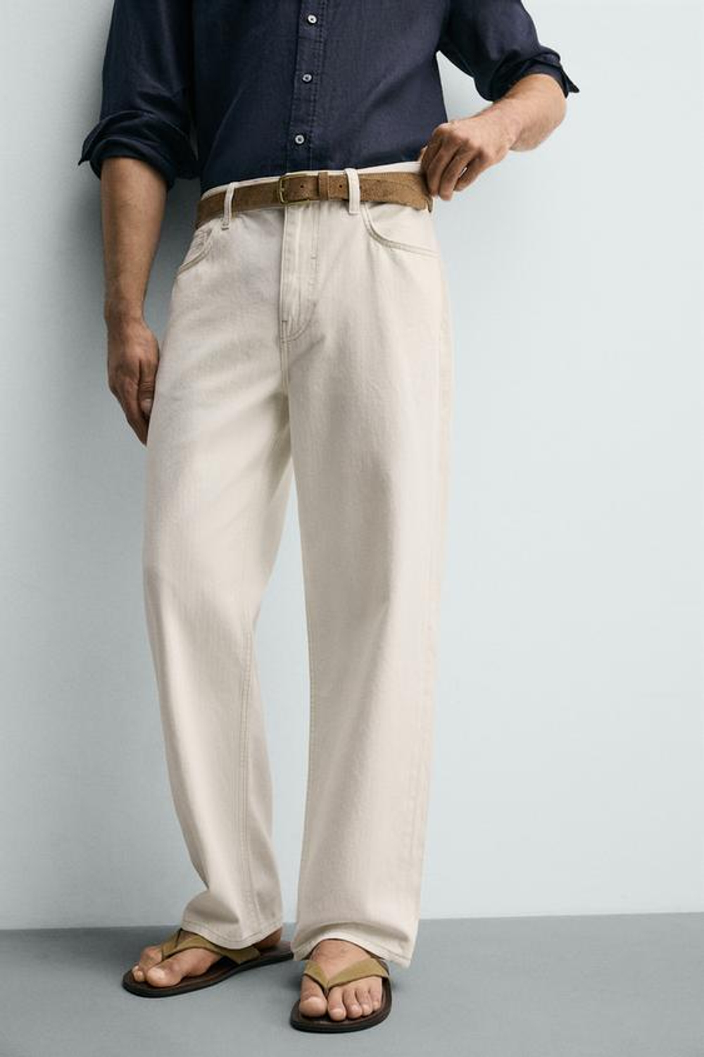 ZARA ДЖИНСЫ STRAIGHT FIT, ЖЕЛТОВАТО-БЕЛЫЙ