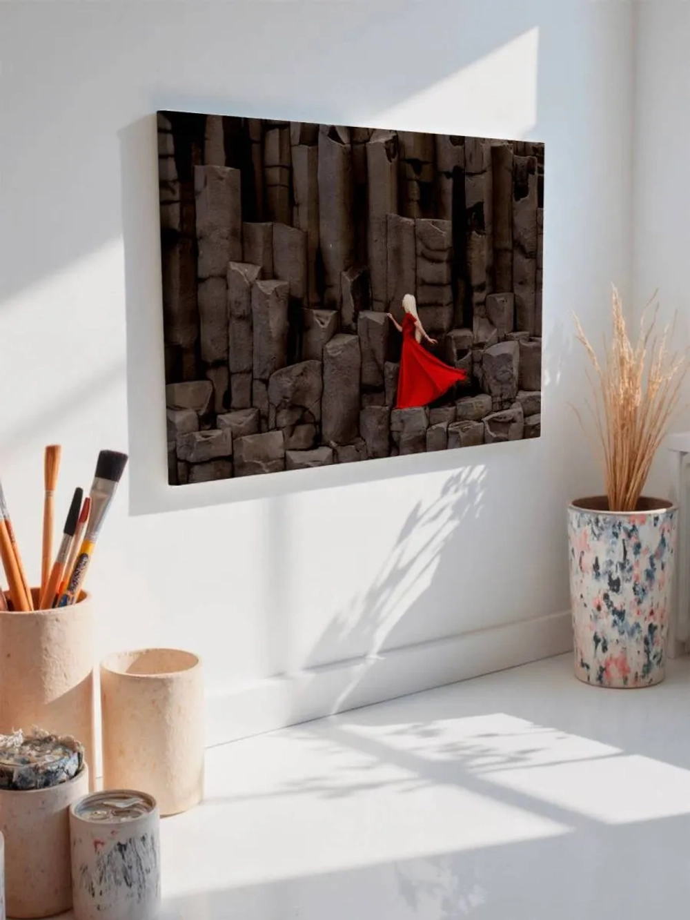 Картина на стену 40 X 50 Девушка на скалах