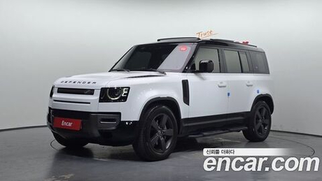 Land Rover Defender 110 D300 X-Dynamic HSE — 2024