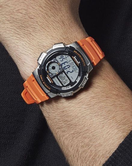 Электронные наручные часы Casio AE-1000W-4B