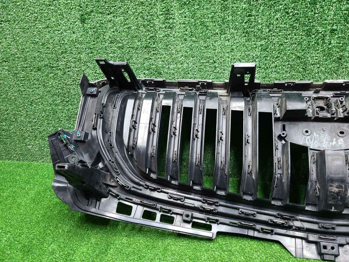 Решетка радиатора Geely Monjaro (2021-н.в.)